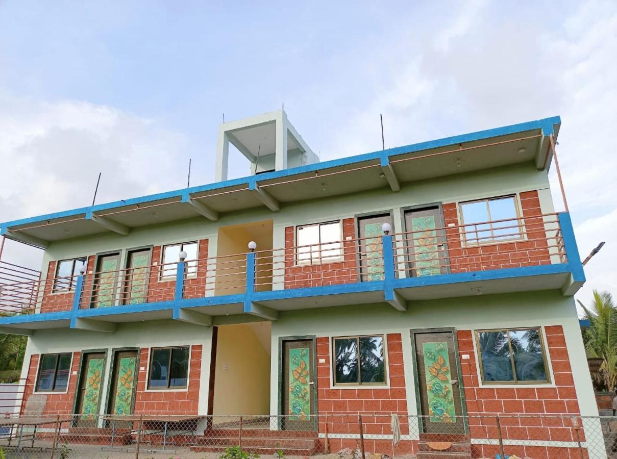 Shree Vighnaharta Cottage Алибаг Экстерьер фото